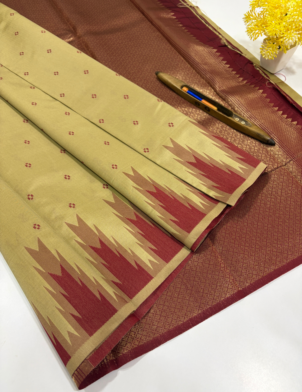 Elegant Elachi Green Semi Soft Silk Saree with Maroon Temple Border | Thread Weaving Rich Pallu & Traditional Buttas