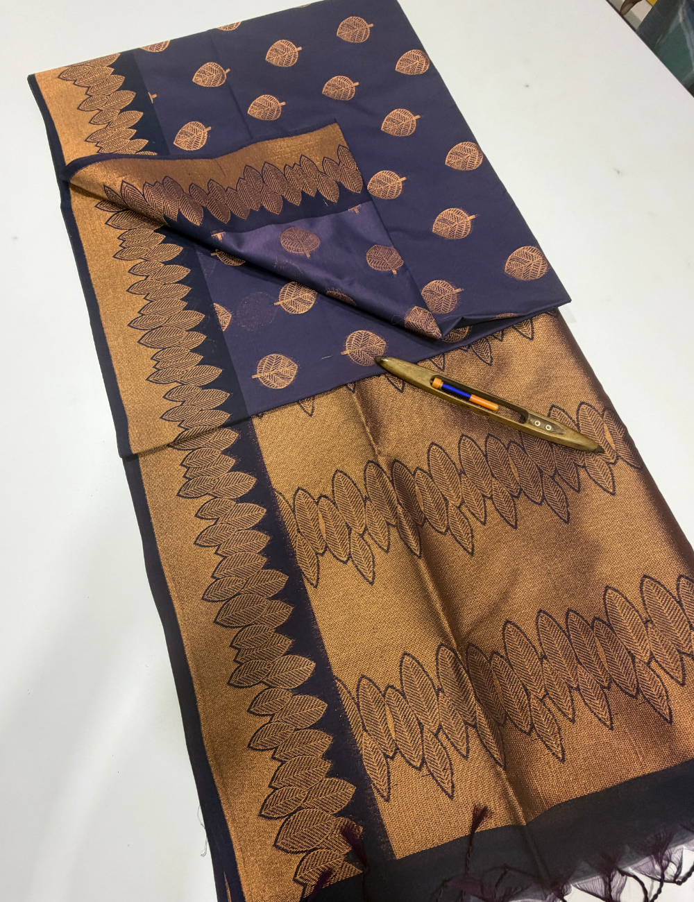 Handloom Light Purple Pure Silk Cotton Saree with Turning Border | Dark Blue Pallu & Blouse