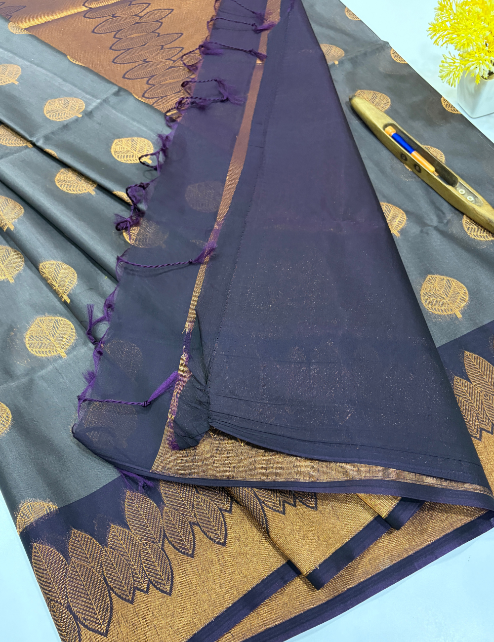 Handloom Grey Pure Silk Cotton Saree with Turning Border | Dark Blue Pallu & Blouse