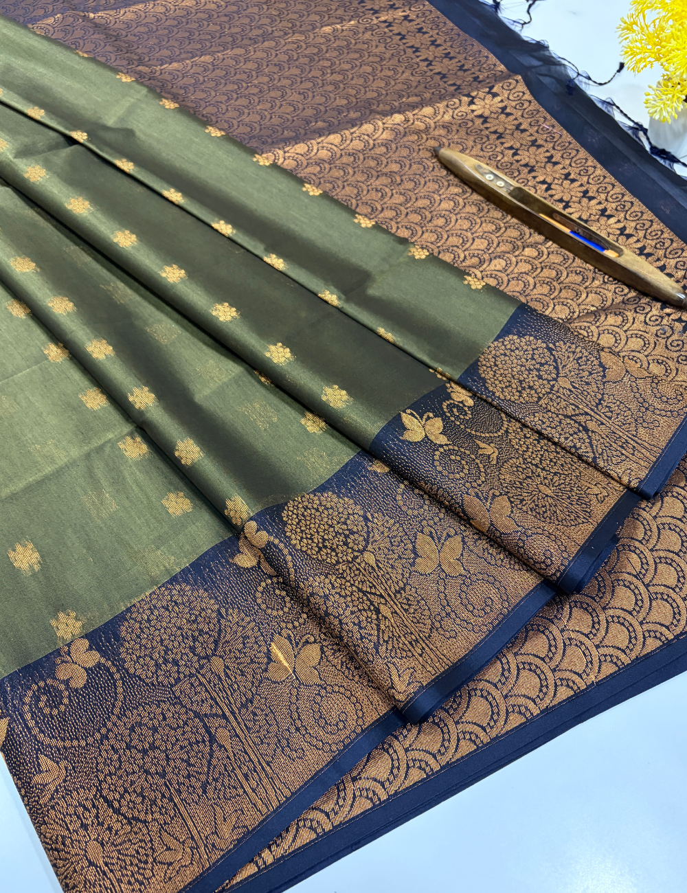 Handloom Mehanti Grey Pure Silk Cotton Saree with Turning Border | Dark Blue Pallu & Blouse