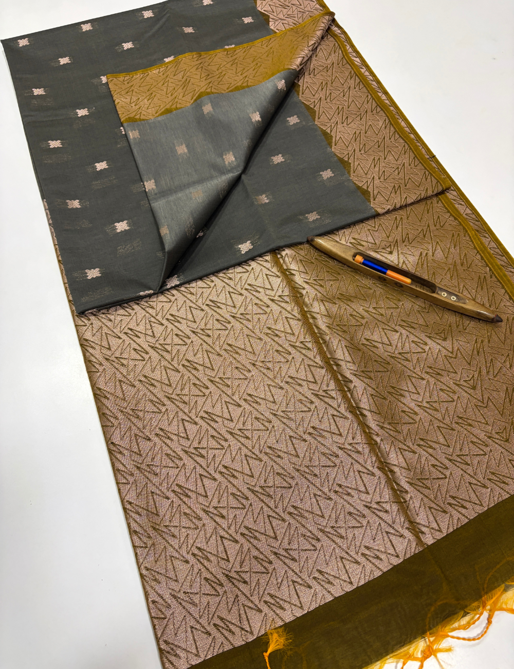 Handloom Mehanti Grey Pure Silk Cotton Saree with Turning Border | Dark Blue Pallu & Blouse