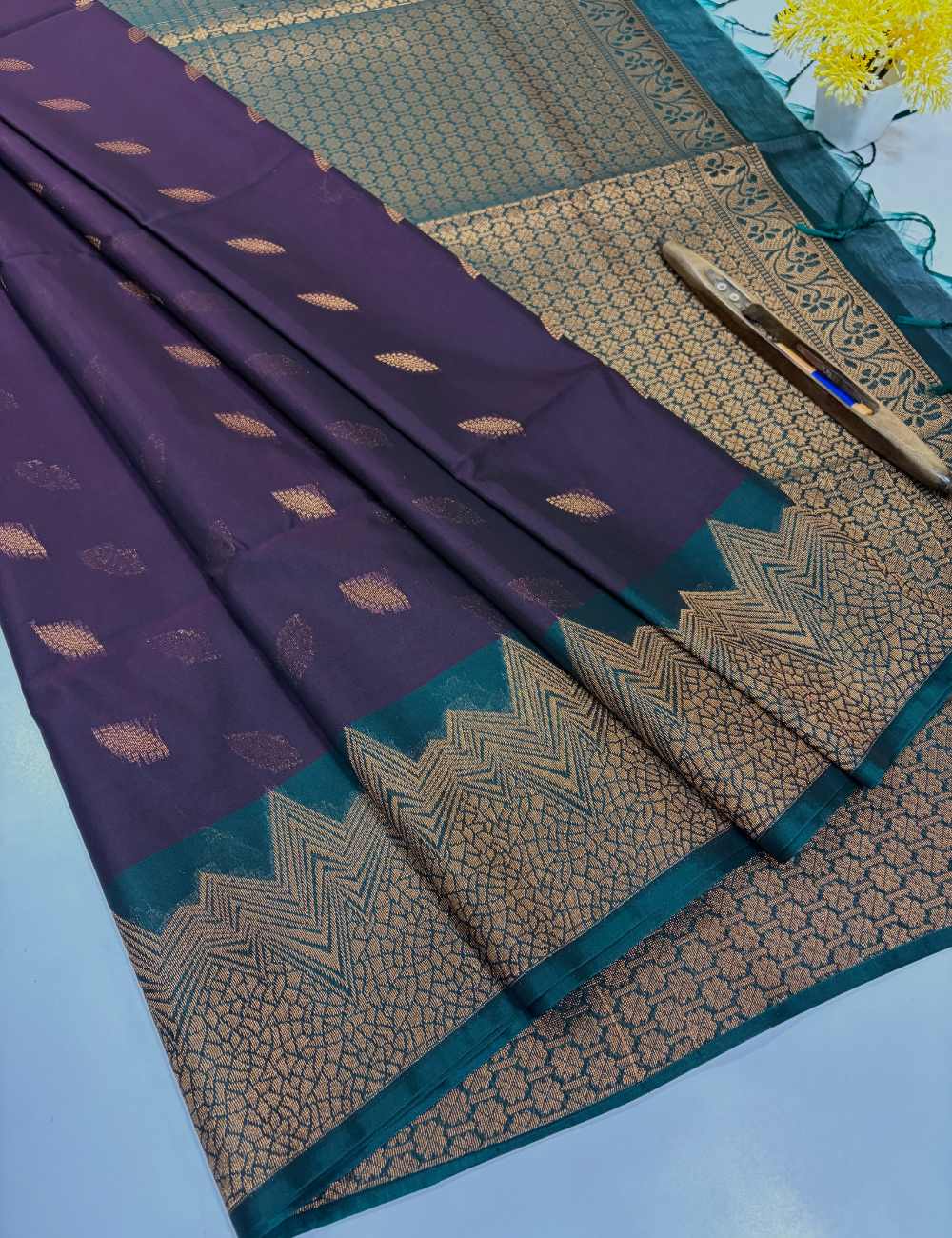 Handloom Naval Fruit Colour Pure Silk Cotton Saree with Turning Border | Bottle Green Pallu & Blouse