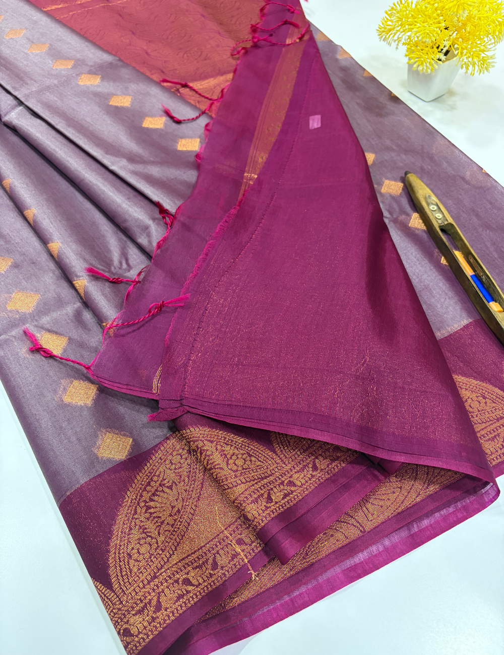 Handloom Lavender Pure Silk Cotton Saree with Turning Border | Rani Pink Pallu & Blouse