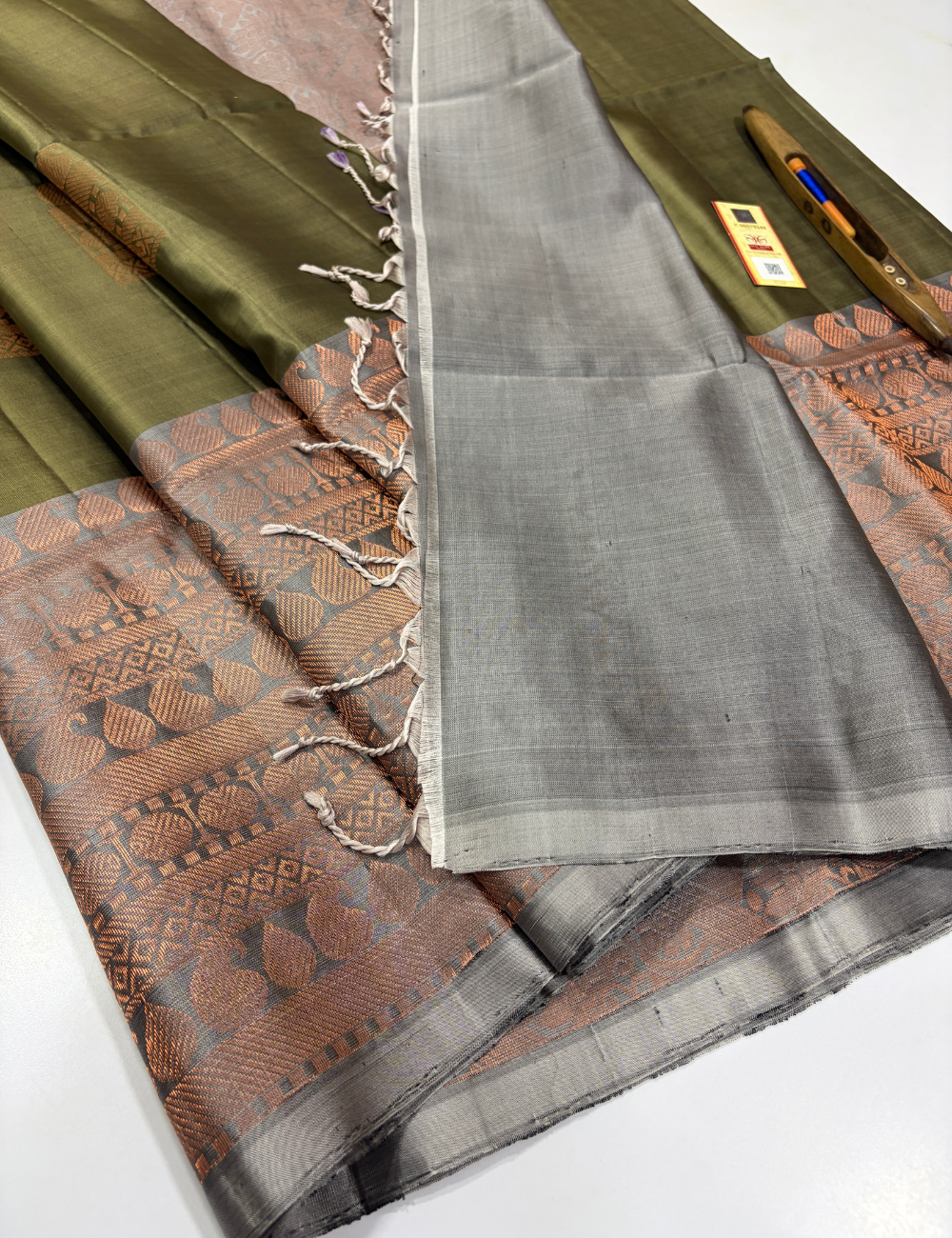 Olive Green Handloom Pure Soft Silk Saree with Grey Pallu & Blouse | Rich Copper Zari Turning Border | Silk Mark Certified