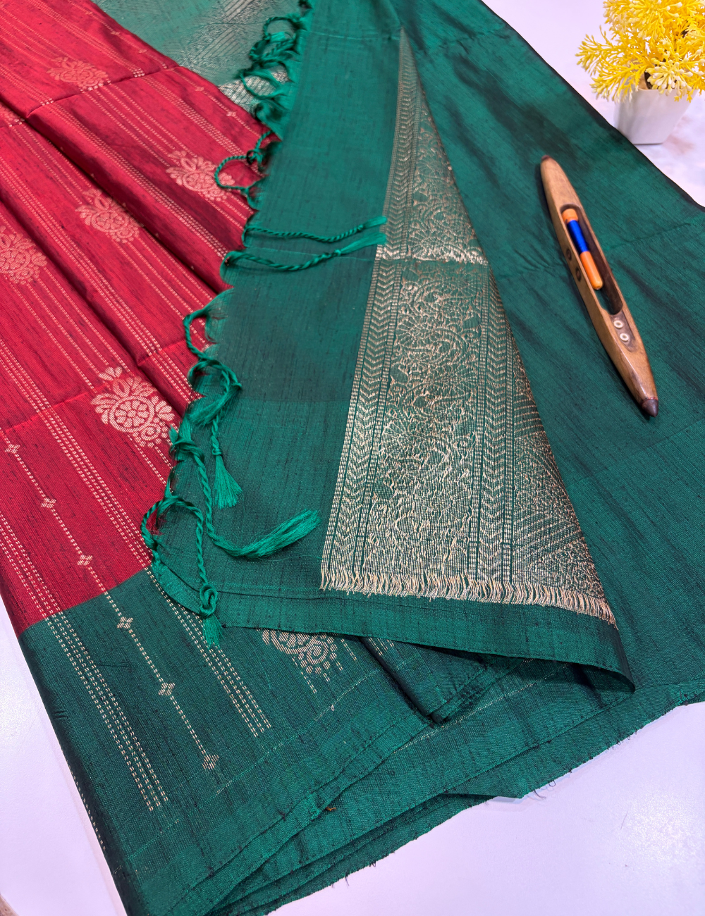 Handloom Deep Maroon Dubion Silk Saree with Contrast Green Border | Bottle Green Pallu & Blouse